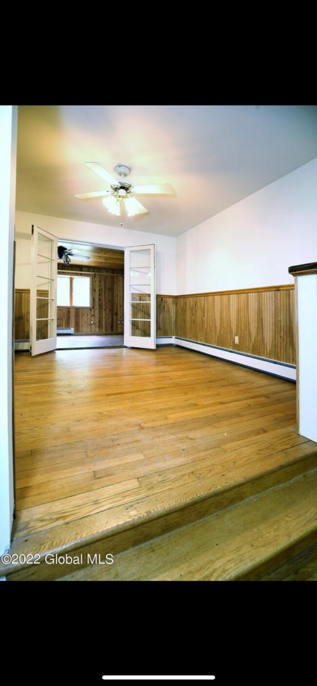 Photo - 365 Closson Rd