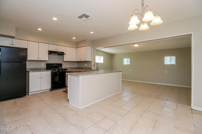 Photo - 4301 E Saint Catherine Ave