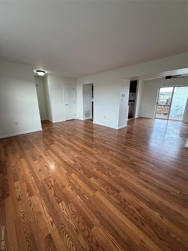 Photo - 93 Evan Rd