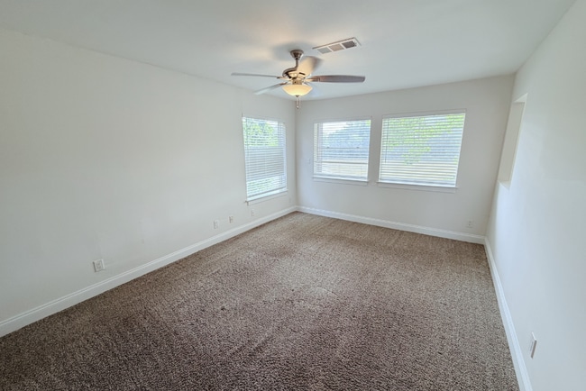 Building Photo - 2814 Shell Bark Rd, Decatur, GA 30035