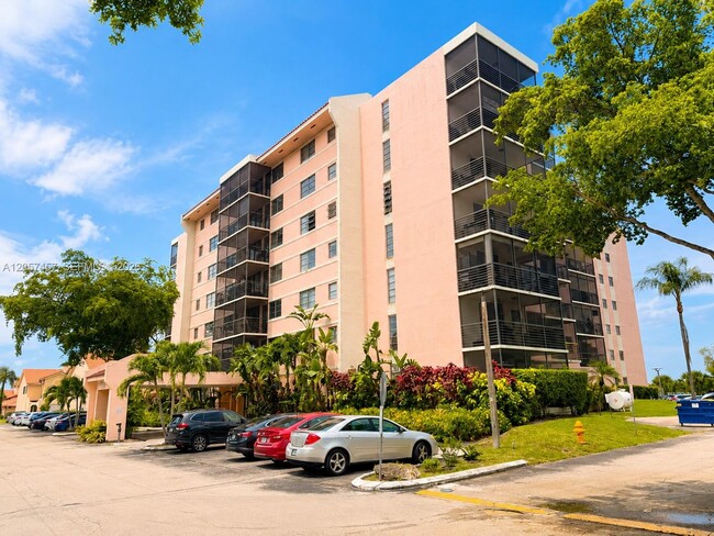Building Photo - 20840 San Simeon Way Unit 308
