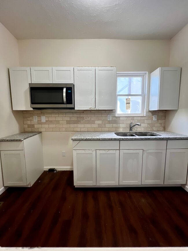 Building Photo - 269 E 13th Ave Rental