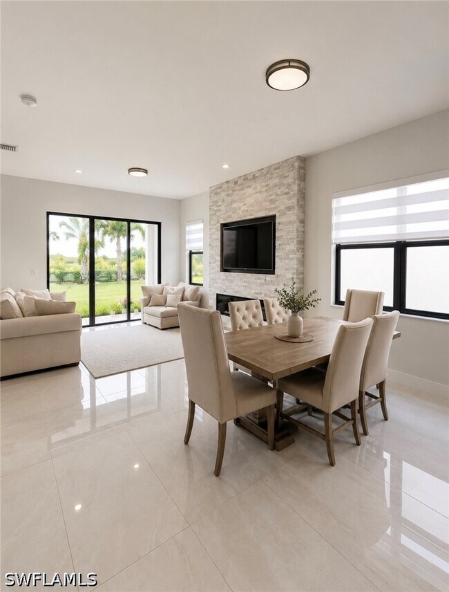 5487 Cassidy Ln