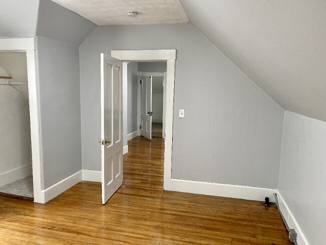 Photo - 462 Main St Unit 2