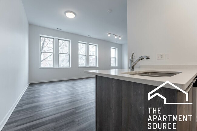 Photo - 2700 W North Ave Unidad 204