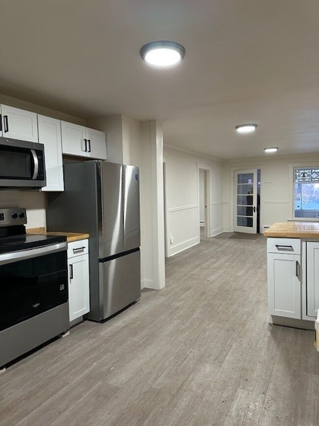 Building Photo - 163 Unit 1