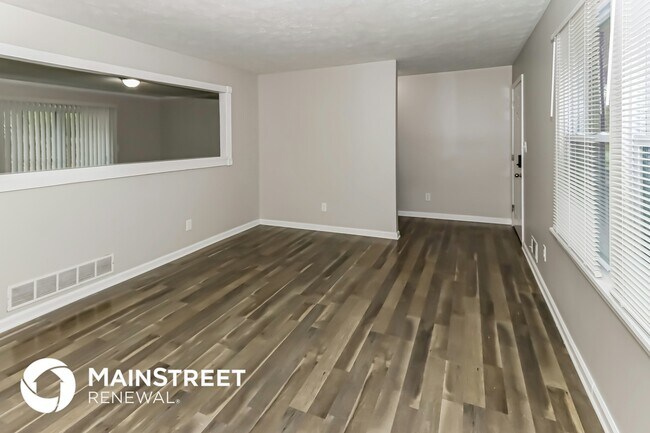 Photo - 6702 Londonderry Dr