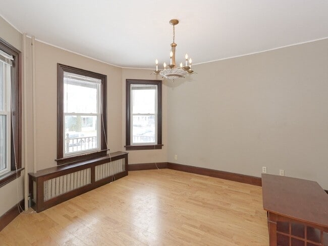 Photo - 546 Mercer St Unit 1