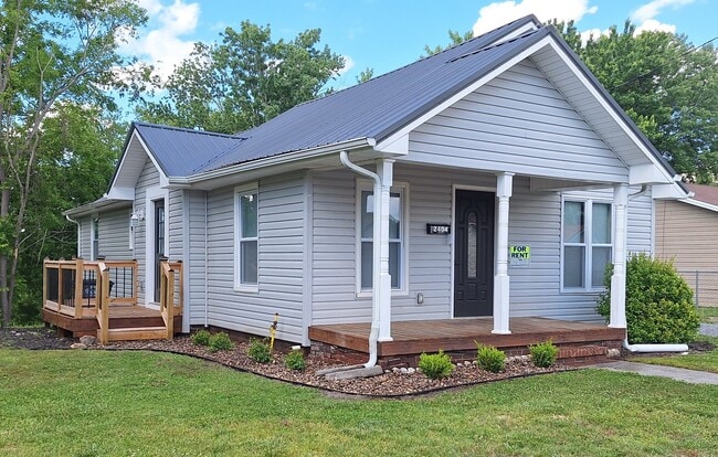 Building Photo - 2404 Overlook Rd
