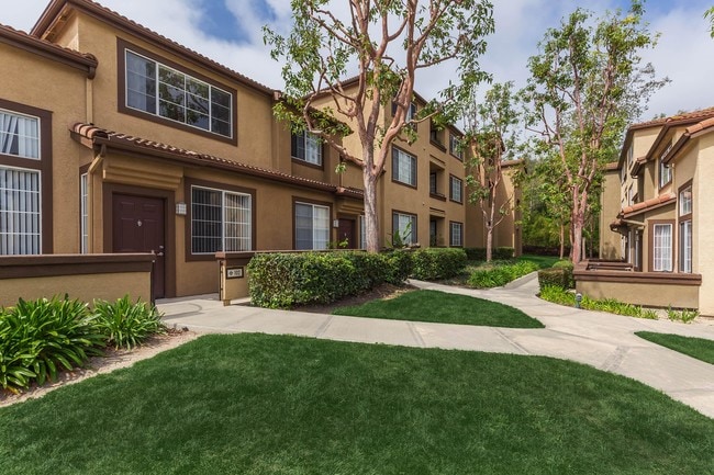 Building Photo - Wood Canyon Villas Rental