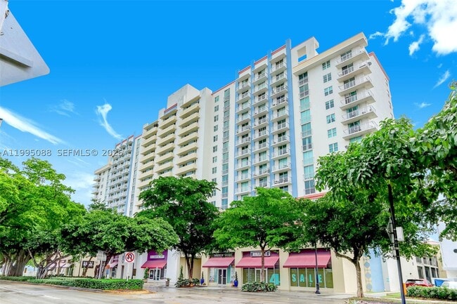 Building Photo - 3000 Coral Wy Unit 1512