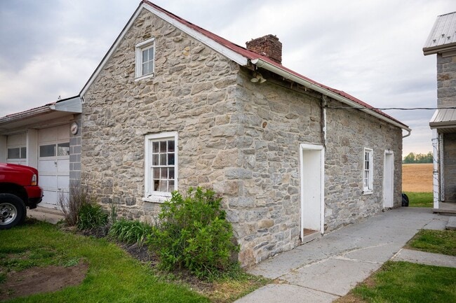 Photo - 1028 Baldy Rd