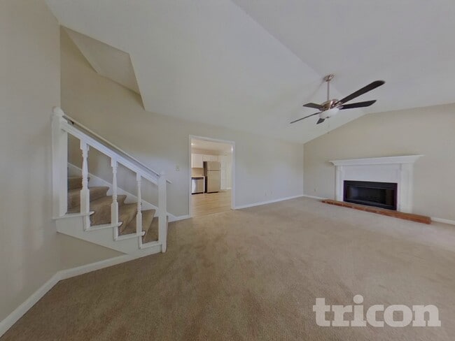 Photo - 178 Nicole Dr