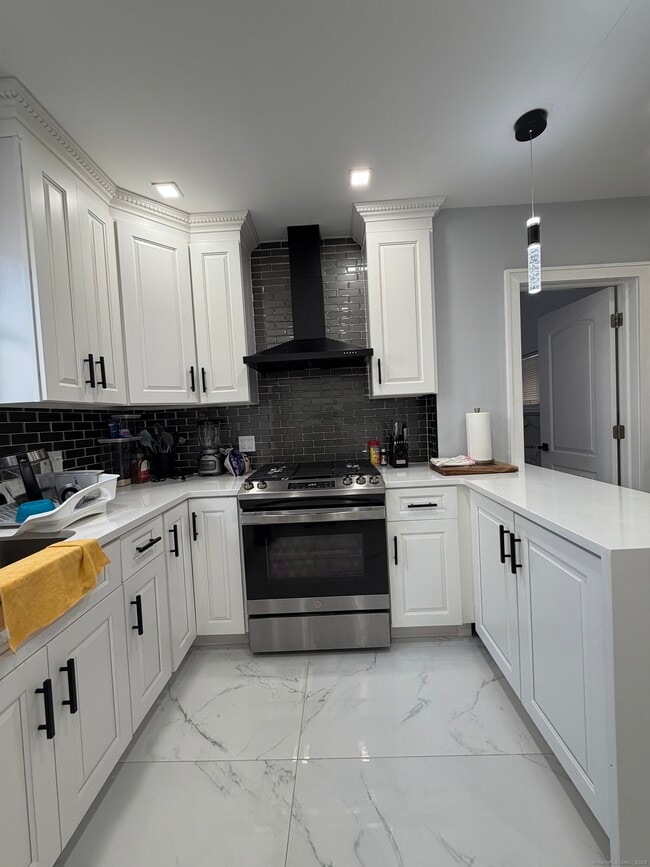 Photo - 2964 State St Unit 1