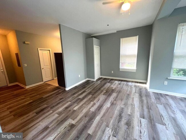 Photo - 1711 W Tioga St Unit 1