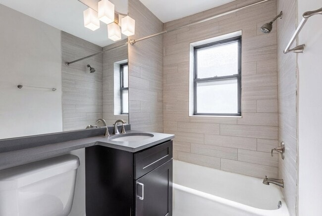 Photo - 2420 N Kedzie Blvd Unit 201
