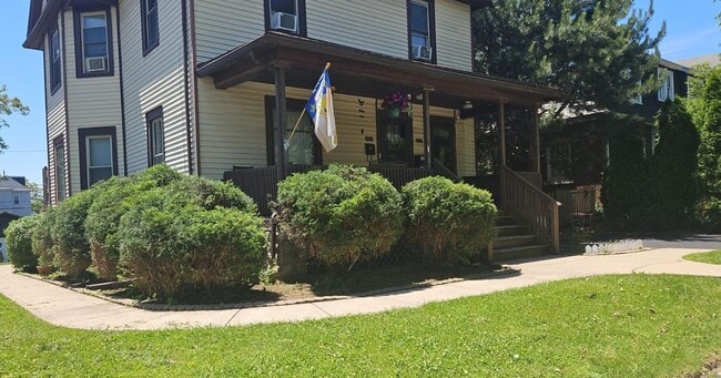 Photo - 508 Oneida St