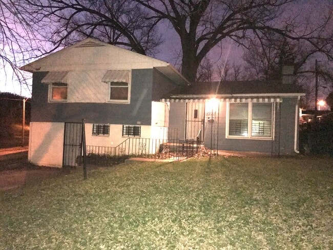 Building Photo - Move In Ready Cozy 3 bedroom