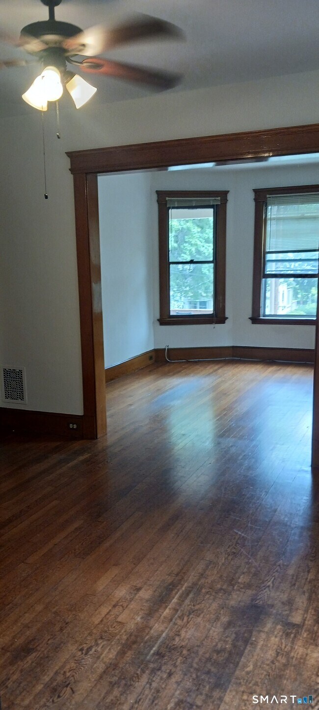 Photo - 126 Edwards St