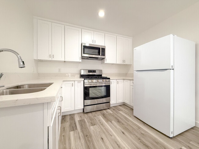 Photo - 8525 Wakefield Ave Unidad 8525 Wakefield Ave