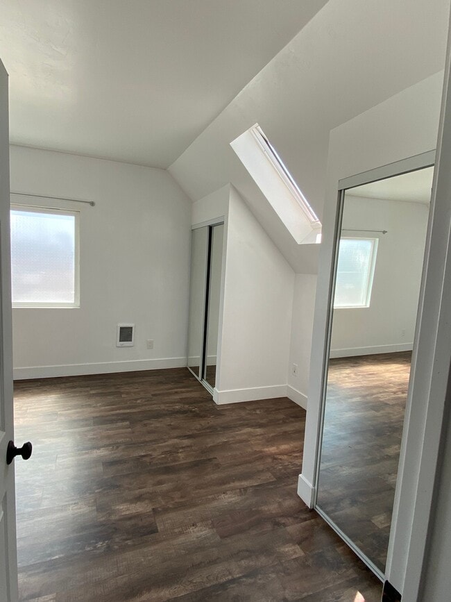 Photo - 3320-3322 Clairemont Dr Unit 3322B