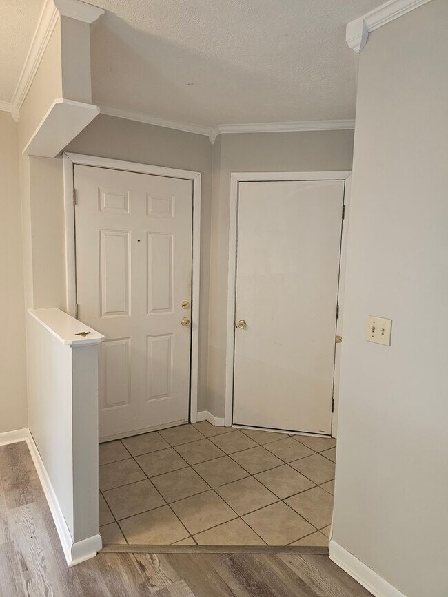 Photo - SPECTACULAR 3 Bedroom home!!