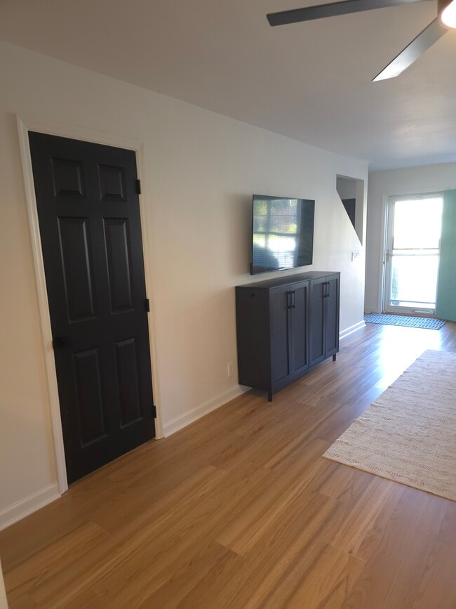 Photo - 1000 Mallery St Ext