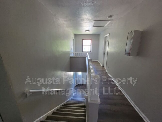 Photo - 112 3rd St Unit F