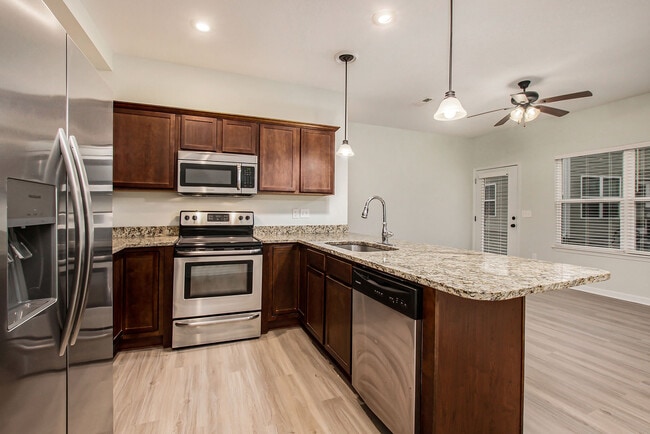 Photo - 6323 Darnell St