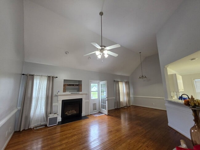 1815 Antioch Rd