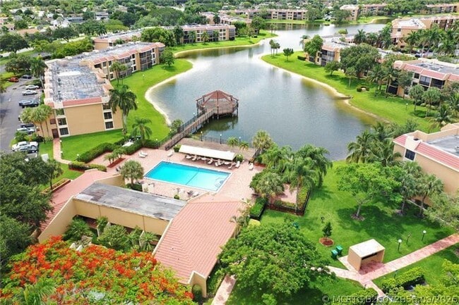 Photo - 6114 Coral Lake Dr