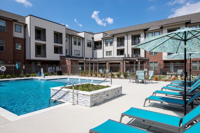 The Lakes at Grand Prairie 55+ Active Adult
