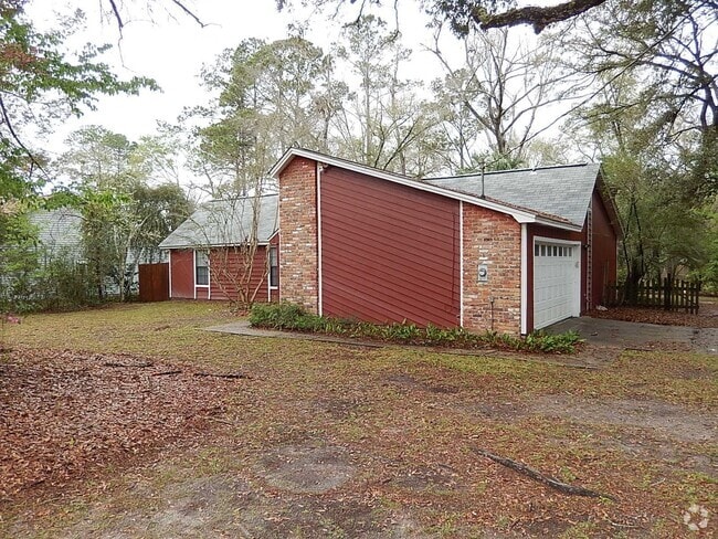 Building Photo - 5800 Doonesbury Ct Rental