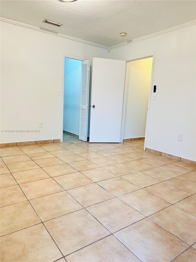 Photo - 1101 NW 134th Pl