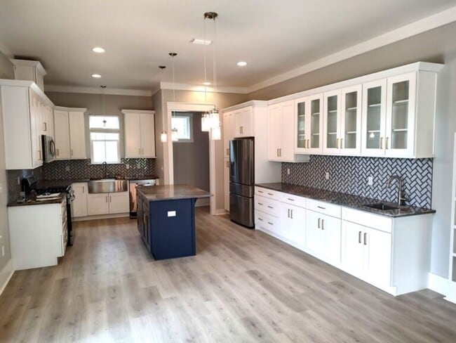 Photo - Premium 4 Bedroom in Southwood