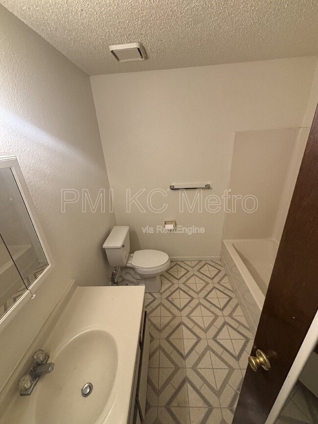 Photo - 1008 NE Lindsay Ave Unidad D