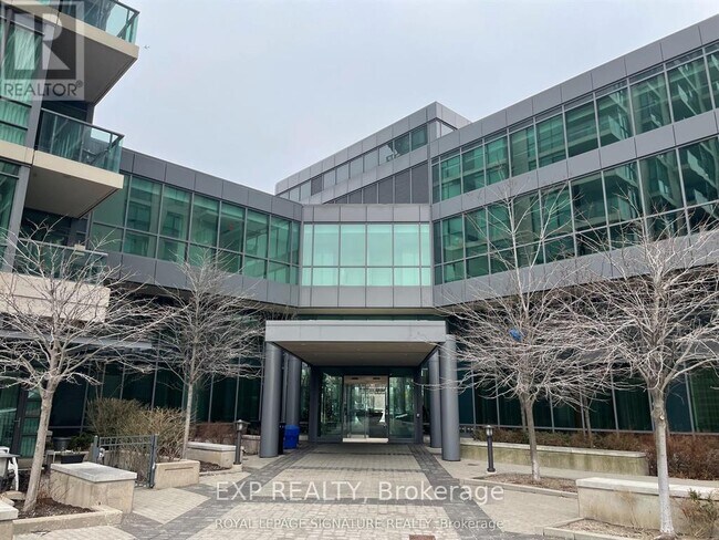 Photo - 205 Sherway Gardens Rd Unité 214