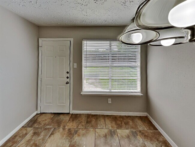 Photo - 20211 Cottonglade Ln