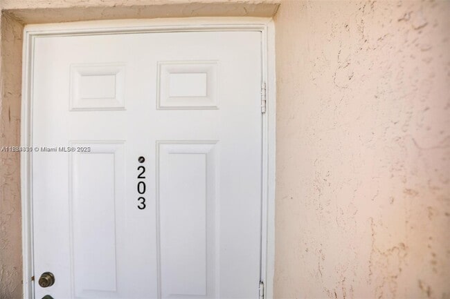 Photo - 2175 NW 77th Way Unidad 203