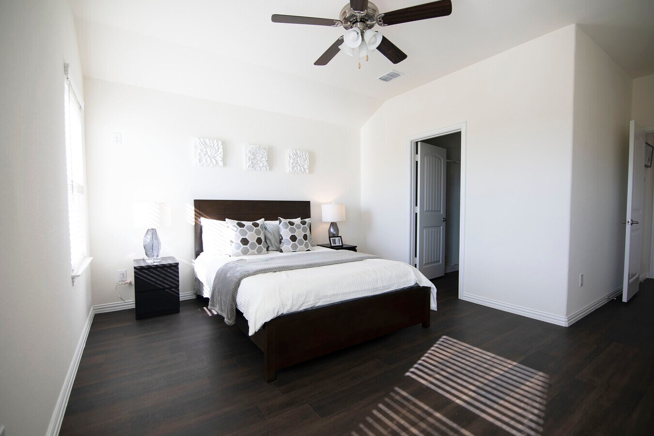 Photo - 2942 Emma Ln