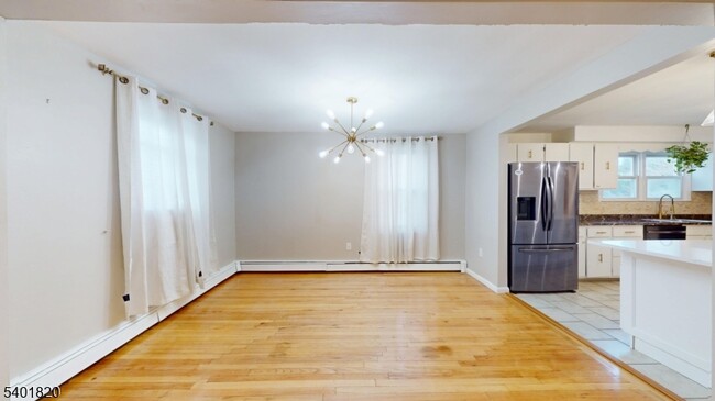 Photo - 40 Howard St