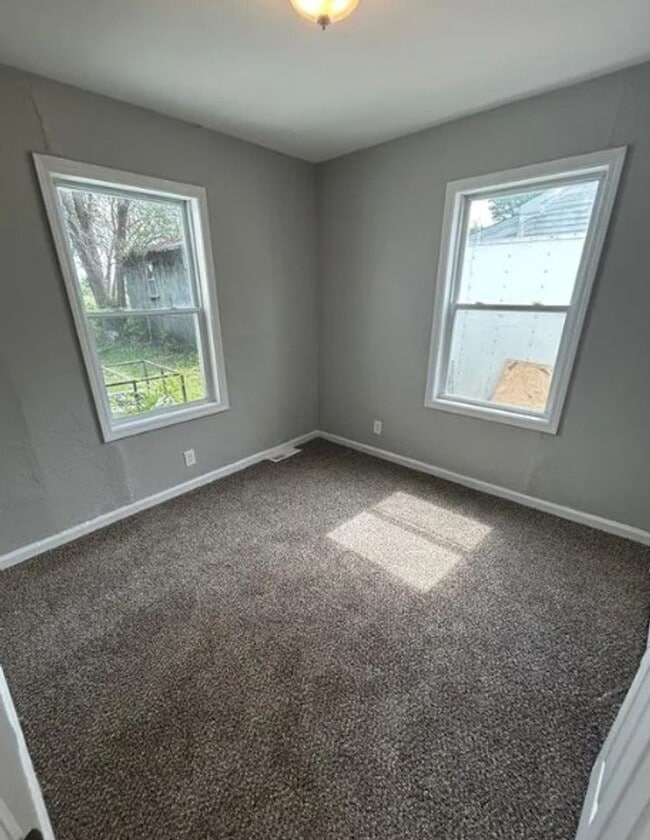 Photo - For Lease