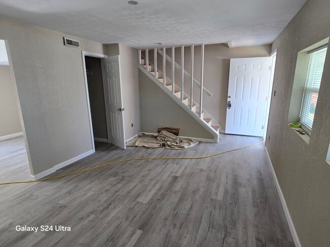 Photo - 110 Tacoma Rd Unit 110