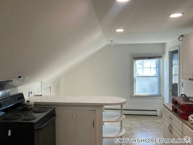 Building Photo - 13 Blanchard Rd Rental
