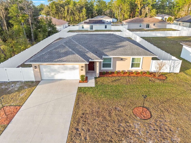 Photo - 3BR, 2BA Available Now with Fenced Yard and New Floors, North Marion Oaks