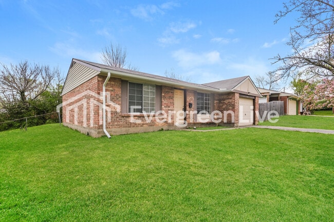 Photo - 5989 Chatsworth Dr