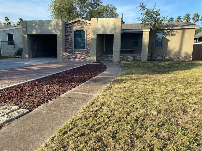 604 W Hackberry Ave
