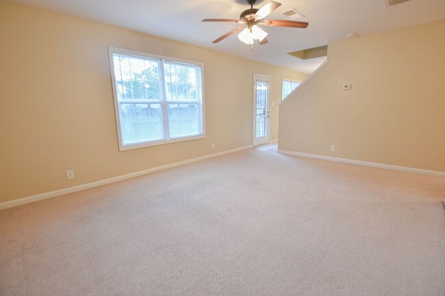 Photo - 540 Patriot Park Ct Unit B