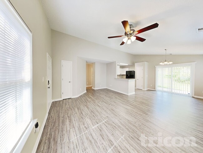 2981 Champion Ln SW