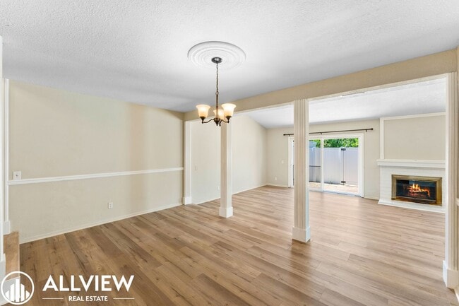 Building Photo - Coastal San Clemente Townhome with Brand New Flooring – Steps to the Beach!